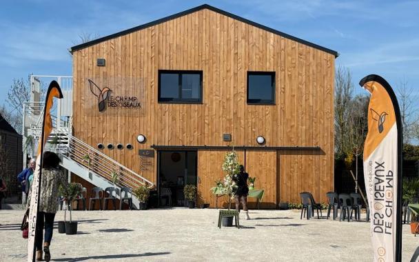 Respectueux de l'environnement et neuf, le Gte du champ des oiseaux ouvre ses portes  Saint-Amand